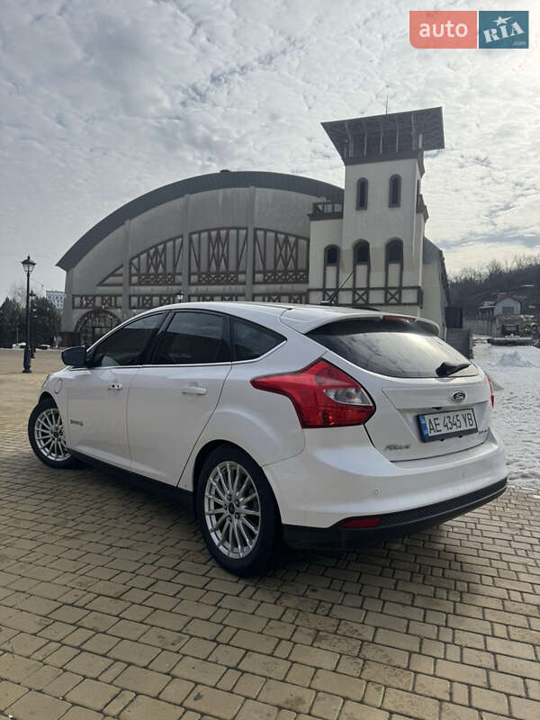 Хетчбек Ford Focus 2013 в Дніпрі