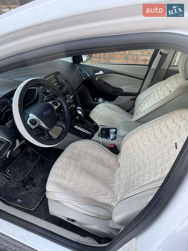 Хетчбек Ford Focus 2013 в Дніпрі