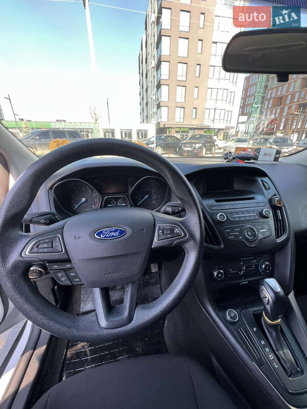 Хэтчбек Ford Focus 2015 в Львове фото 12 Хэтчбек Ford Focus 2015 в Львове