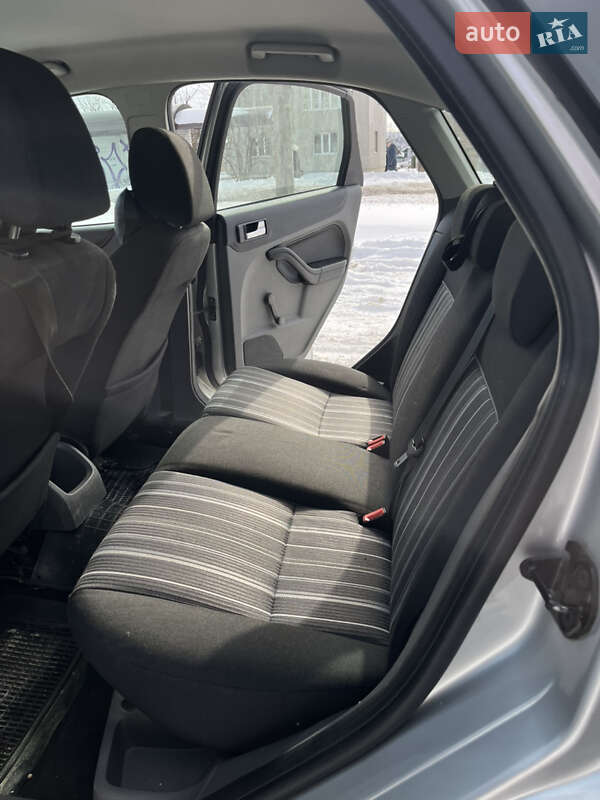 Хетчбек Ford Focus 2009 в Чернігові фото 13 Хетчбек Ford Focus 2009 в Чернігові