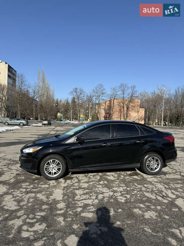 Седан Ford Focus 2016 в Лозовій