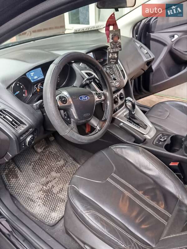 Седан Ford Focus 2014 в Новомосковську фото 6 Седан Ford Focus 2014 в Новомосковську