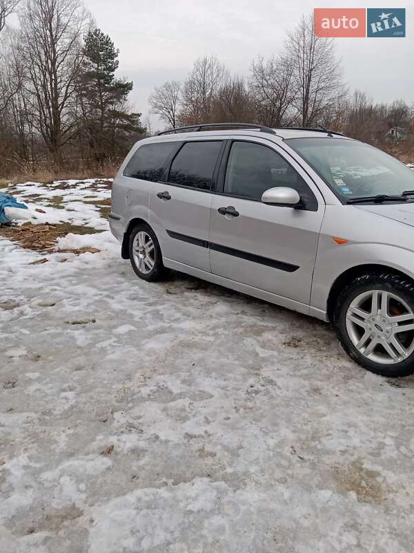 Универсал Ford Focus 2003 в Черновцах