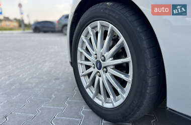 Хэтчбек Ford Focus 2014 в Владимире