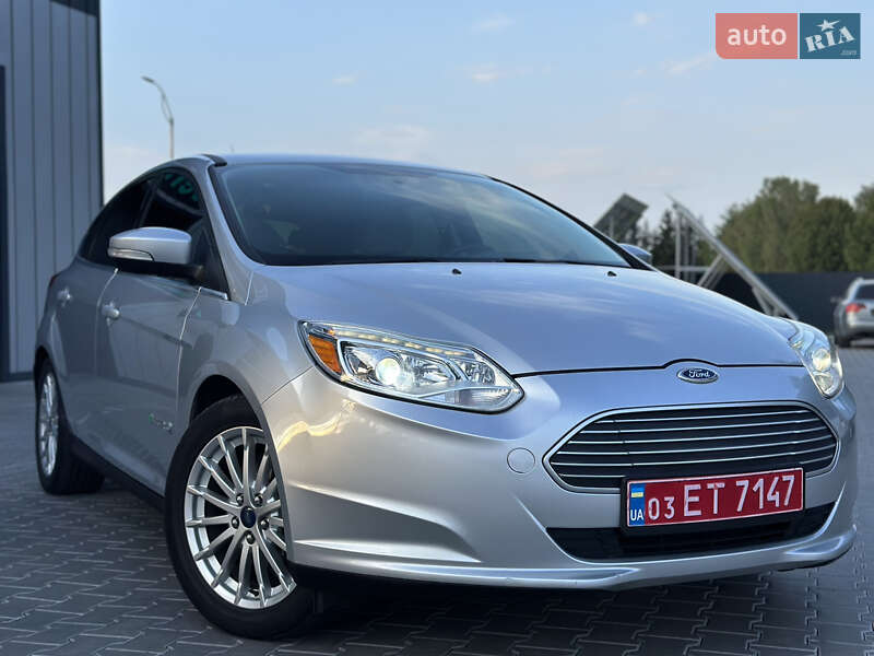 Хетчбек Ford Focus 2014 в Володимирі