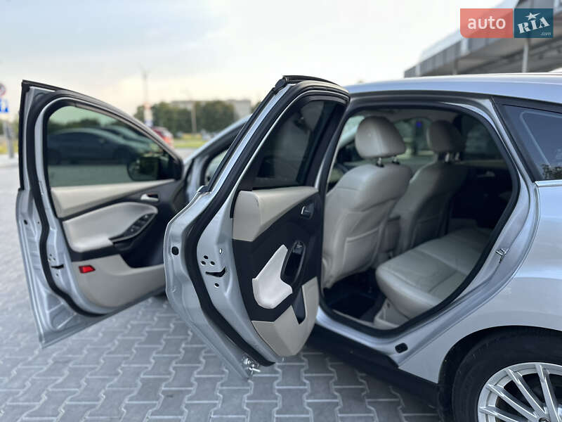 Хетчбек Ford Focus 2014 в Володимирі