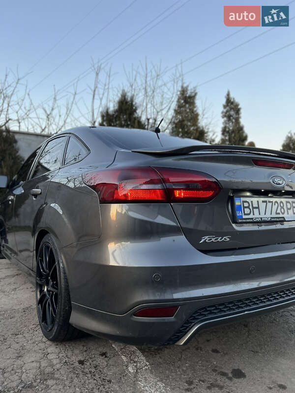 Седан Ford Focus 2015 в Одессе