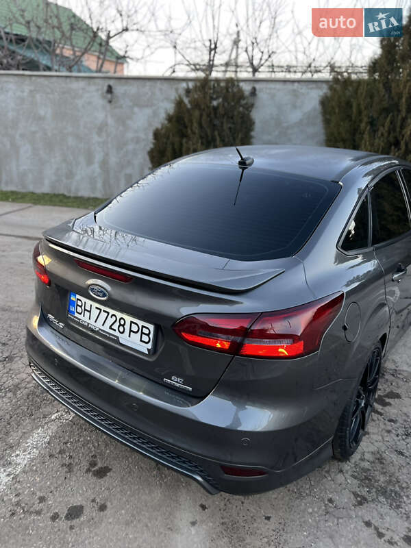 Седан Ford Focus 2015 в Одессе