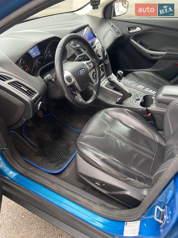 Седан Ford Focus 2013 в Вишневом