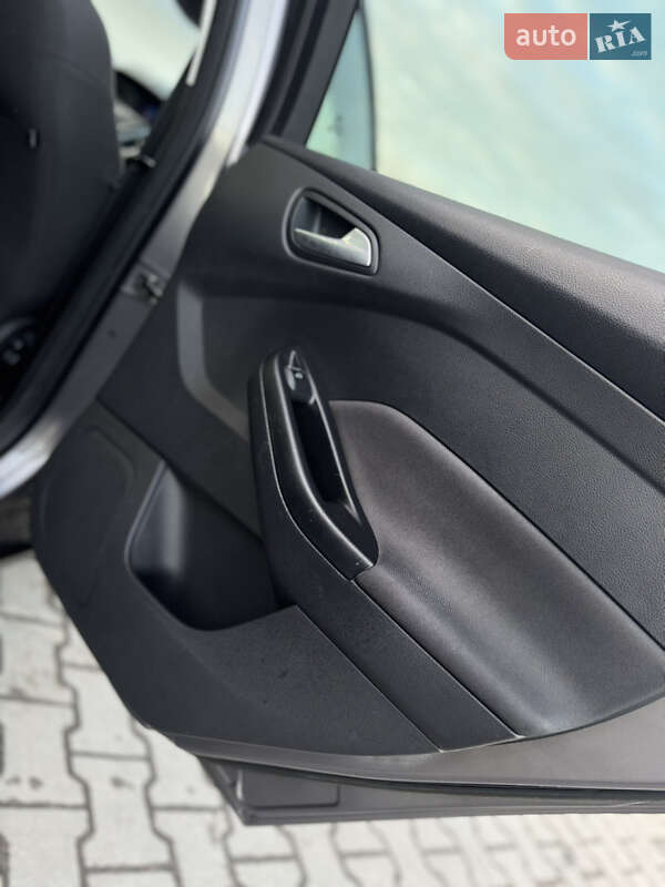 Универсал Ford Focus 2012 в Нововолынске