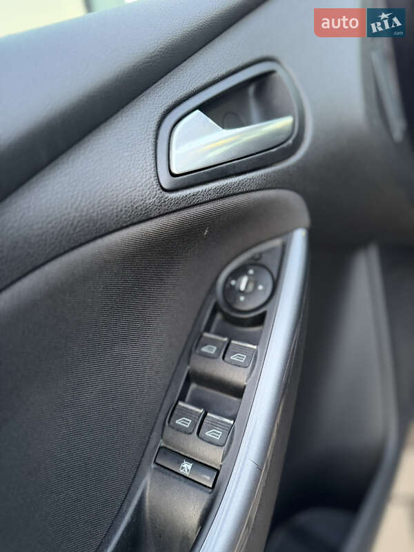 Универсал Ford Focus 2012 в Нововолынске