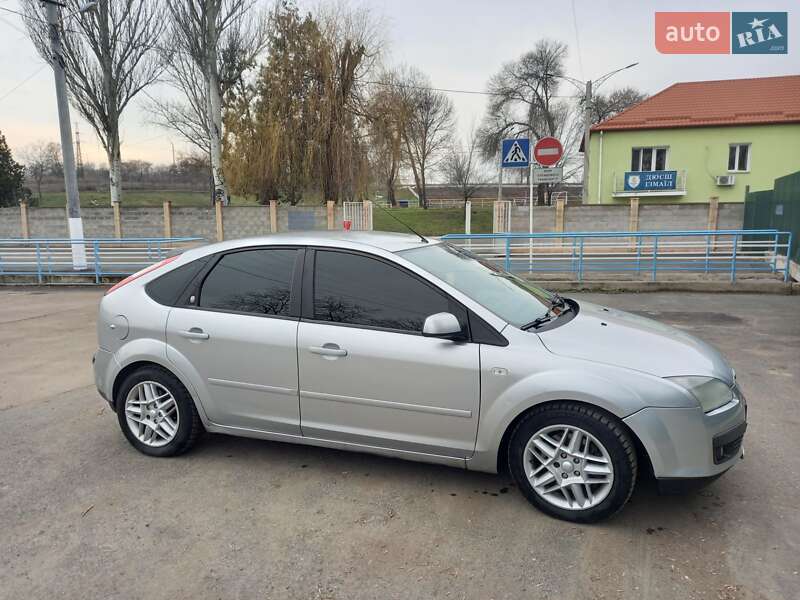 Хэтчбек Ford Focus 2007 в Измаиле фото 14 Хэтчбек Ford Focus 2007 в Измаиле