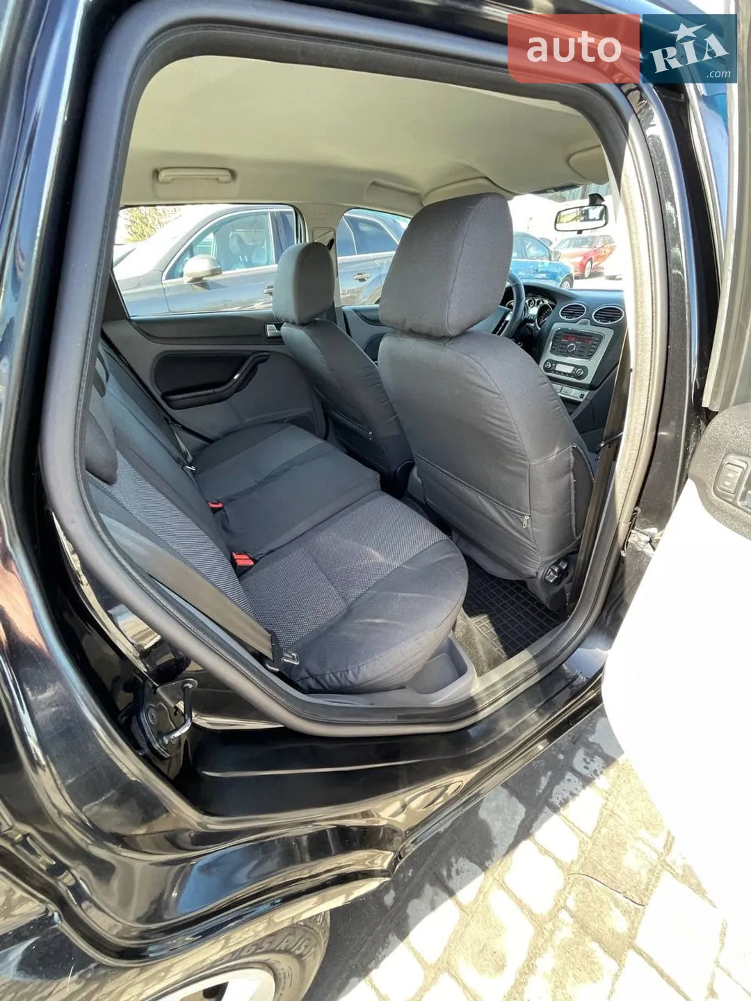 2010 Ford Focus - мініатюра 24