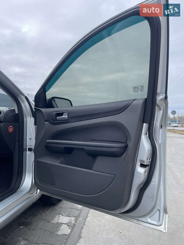 Седан Ford Focus 2007 в Полтаве