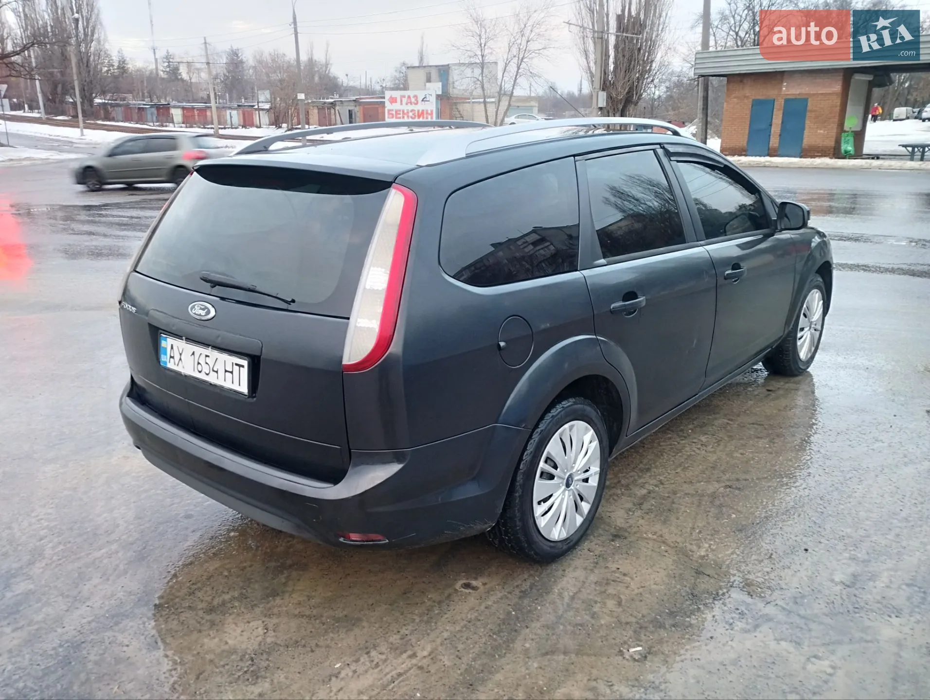 2010 Ford Focus - мініатюра 10