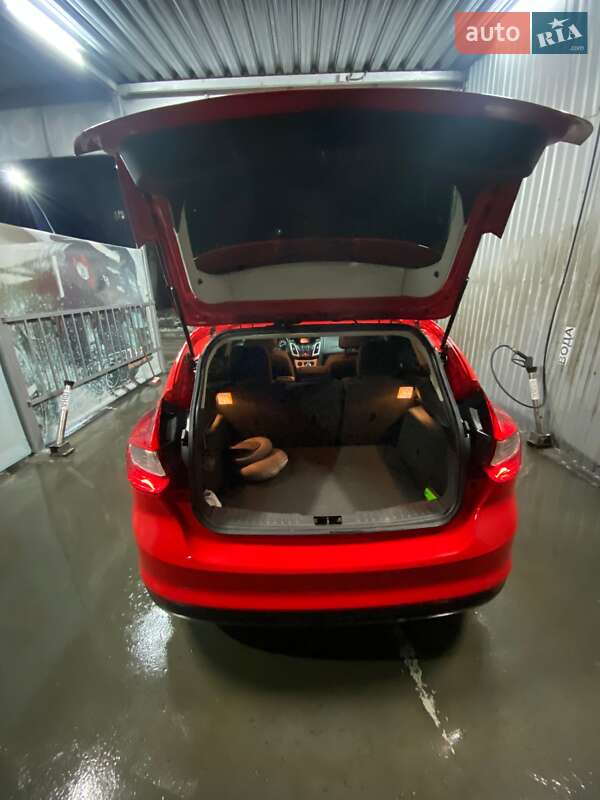 Хетчбек Ford Focus 2014 в Золотоноші