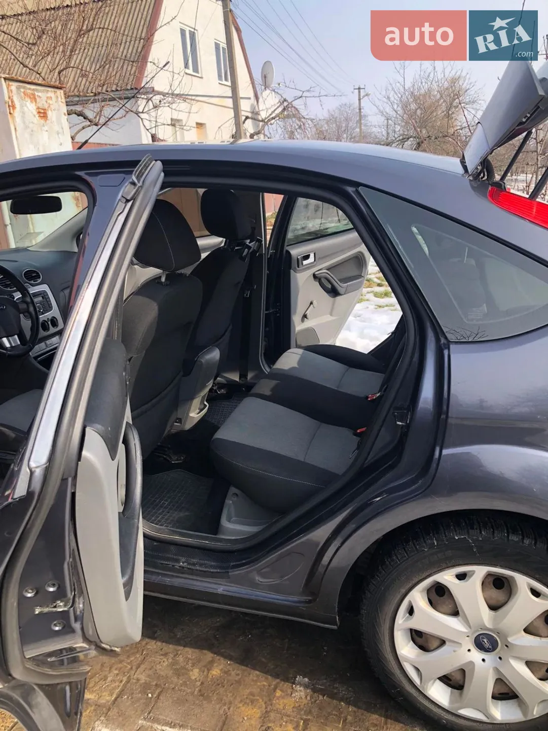 2011 Ford Focus - мініатюра 2