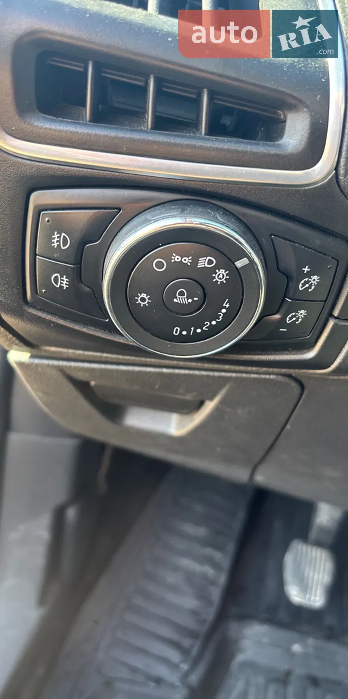 2013 Ford Focus - мініатюра 14