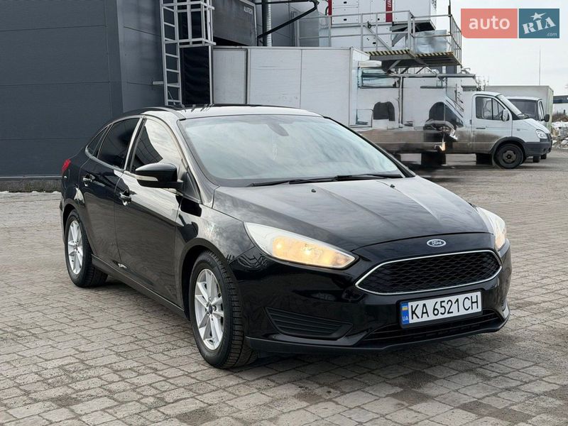 Седан Ford Focus 2015 в Бучі
