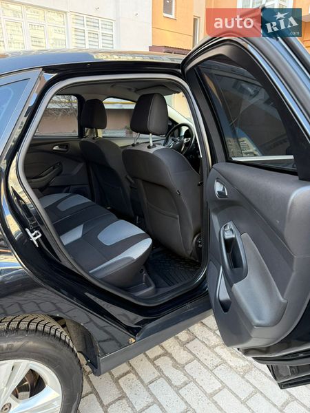 Седан Ford Focus 2011 в Львове
