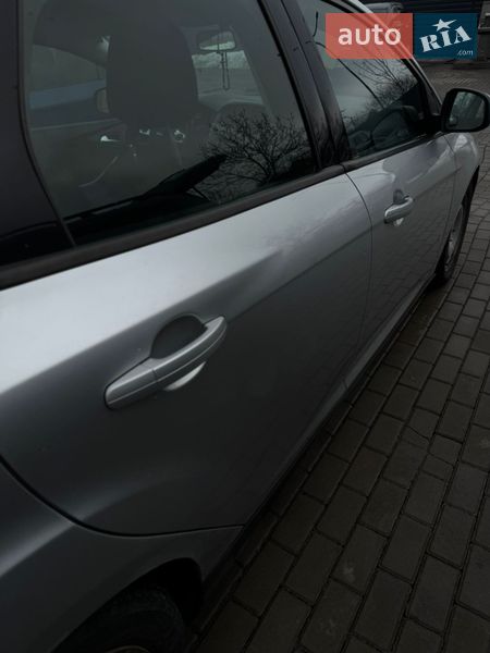 Універсал Ford Focus 2011 в Івано-Франківську