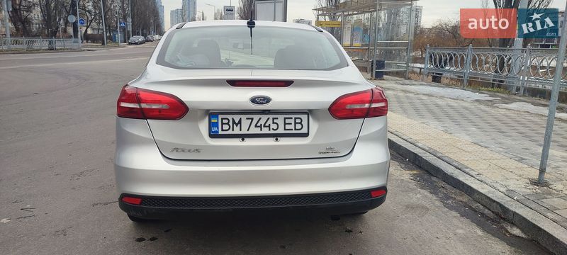 Седан Ford Focus 2016 в Киеве