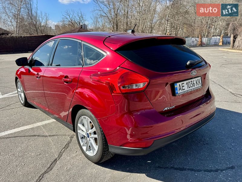 Хетчбек Ford Focus 2016 в Дніпрі