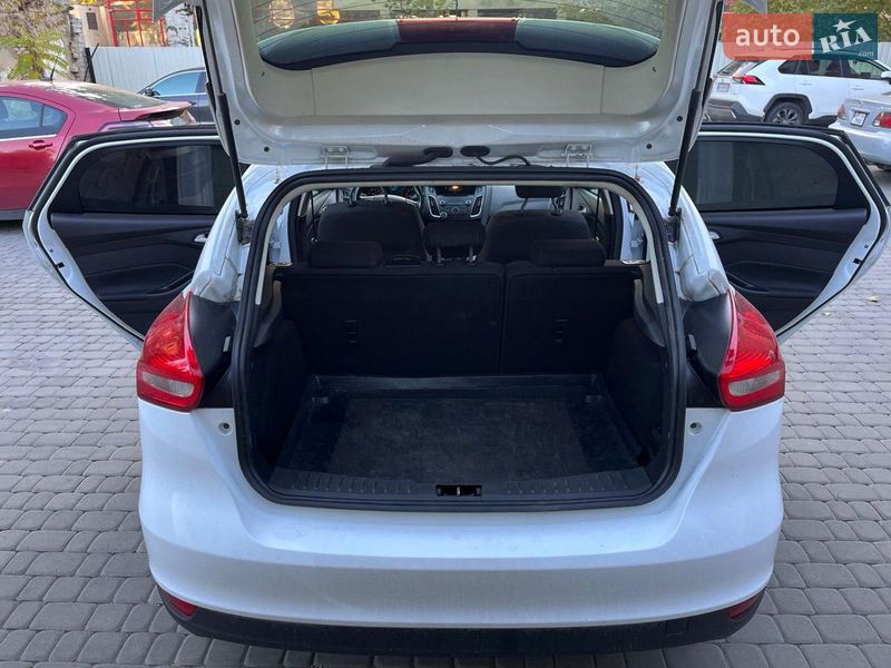 Хэтчбек Ford Focus 2016 в Запорожье