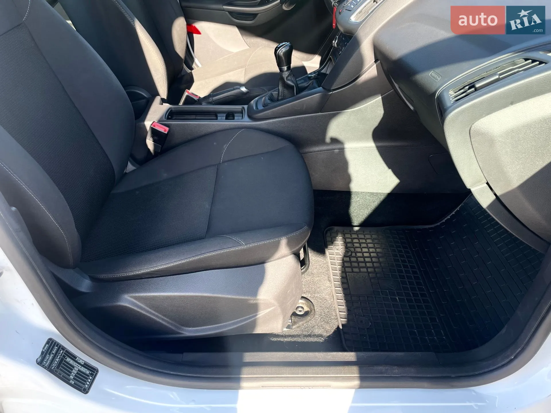 2018 Ford Focus - мініатюра 18