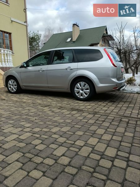 Универсал Ford Focus 2010 в Киеве
