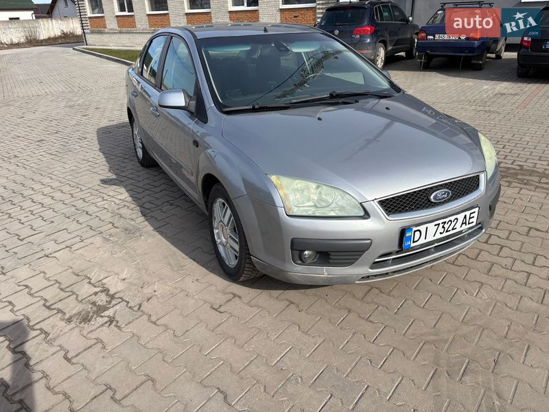 Седан Ford Focus 2005 в Великих Мостах