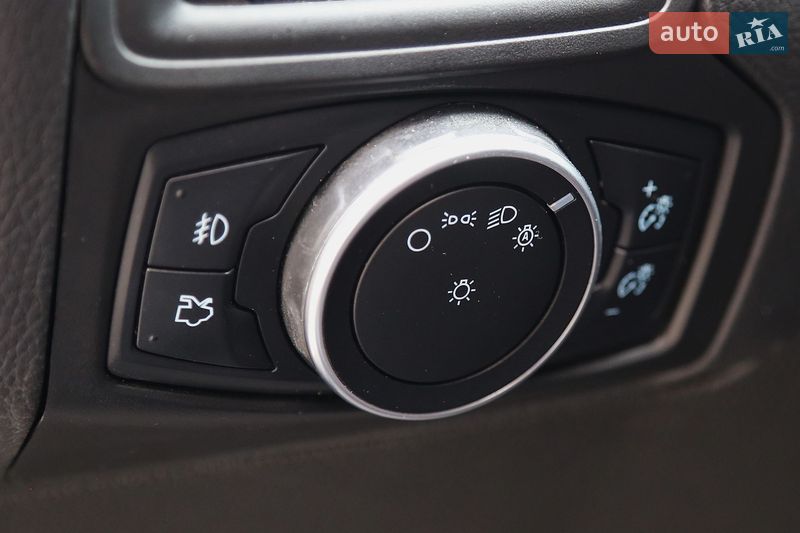 Седан Ford Focus 2016 в Киеве