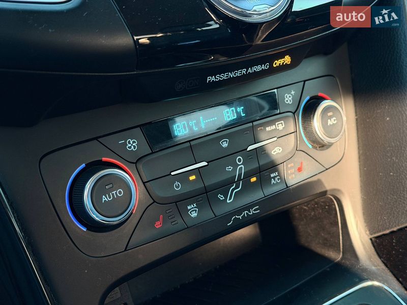 Седан Ford Focus 2015 в Кривому Розі