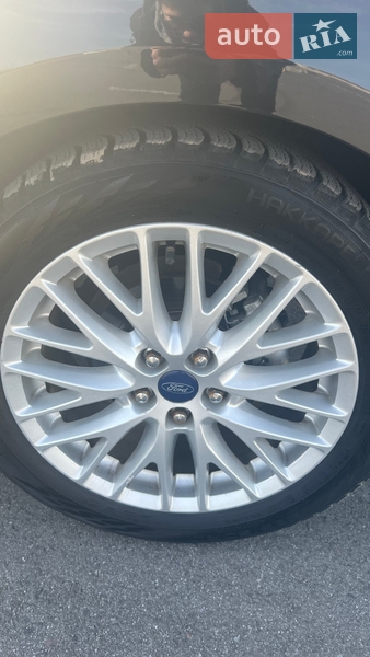 Седан Ford Focus 2011 в Львове
