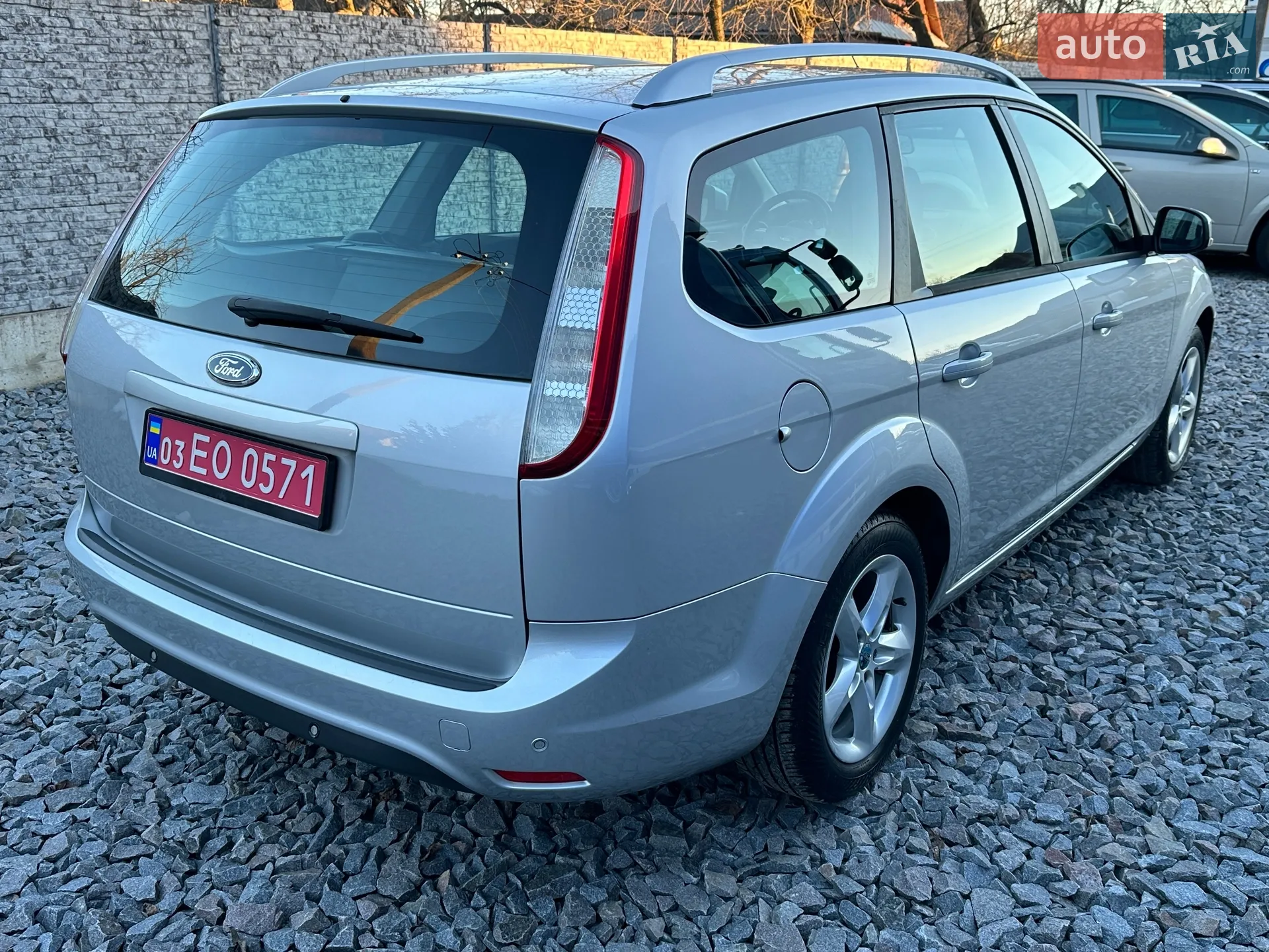 2010 Ford Focus - мініатюра 4