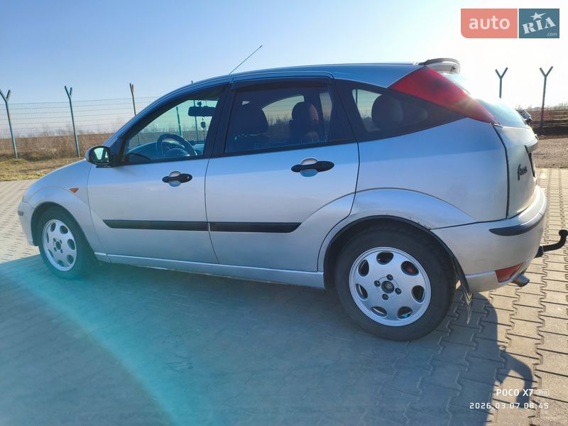 Хэтчбек Ford Focus 2002 в Одессе