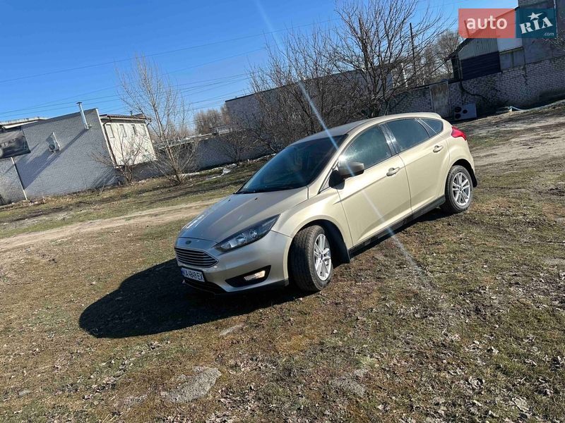 Хэтчбек Ford Focus 2017 в Киеве
