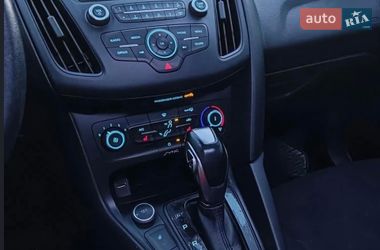 Седан Ford Focus 2015 в Львове
