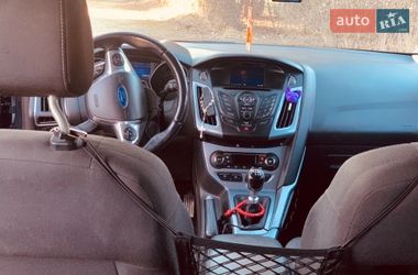 Хэтчбек Ford Focus 2013 в Стрые