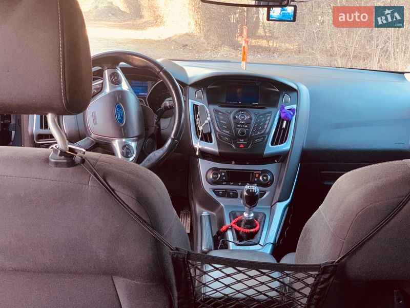 Хэтчбек Ford Focus 2013 в Стрые