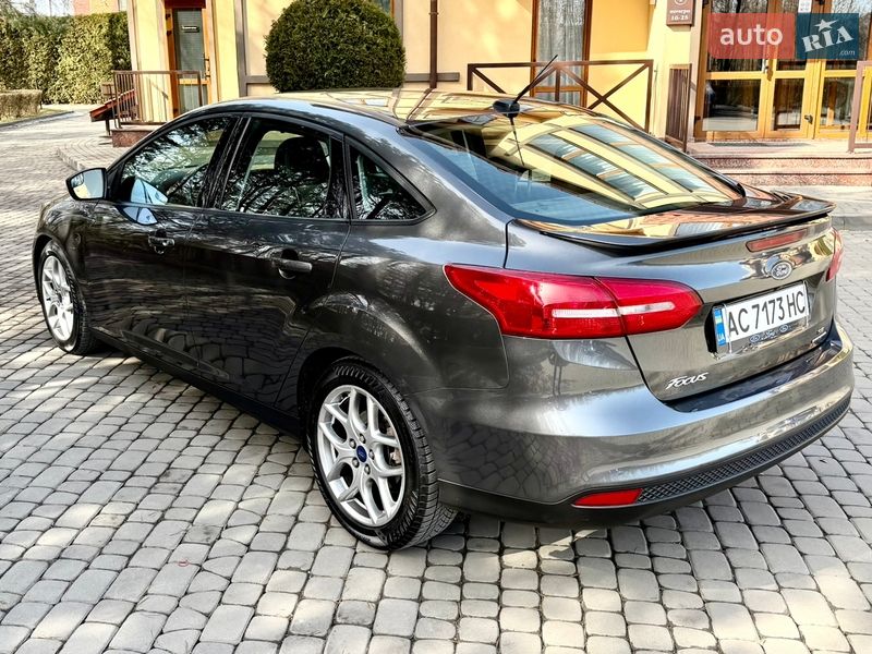 Седан Ford Focus 2015 в Луцке