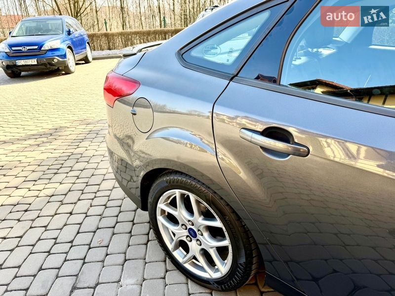 Седан Ford Focus 2015 в Луцке