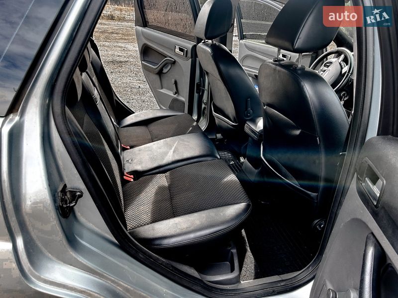 Універсал Ford Focus 2004 в Долині