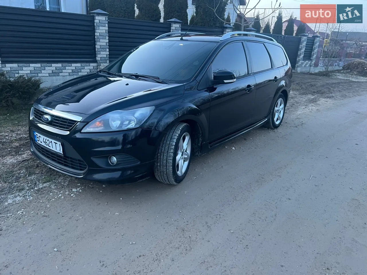 2010 Ford Focus - мініатюра 9