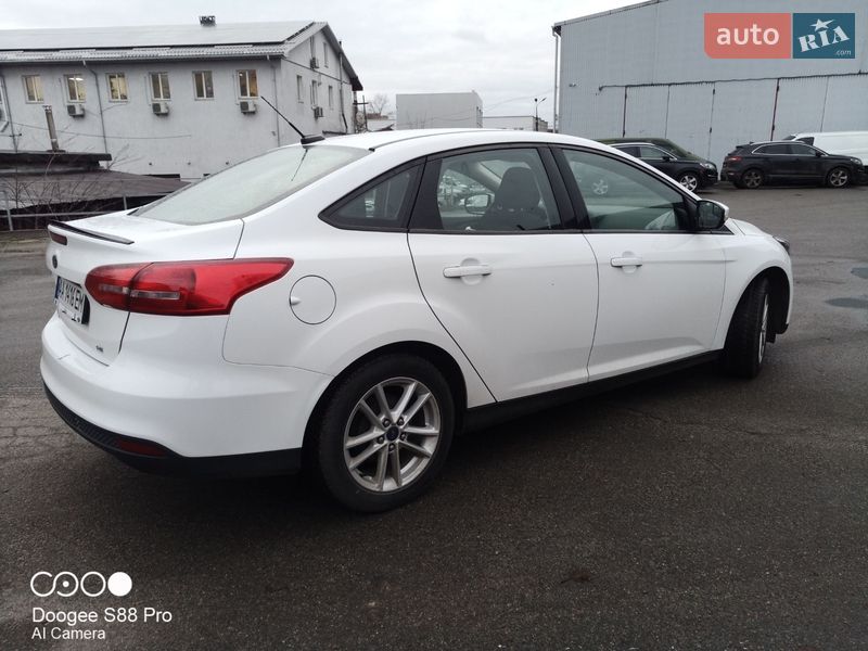 Седан Ford Focus 2015 в Киеве