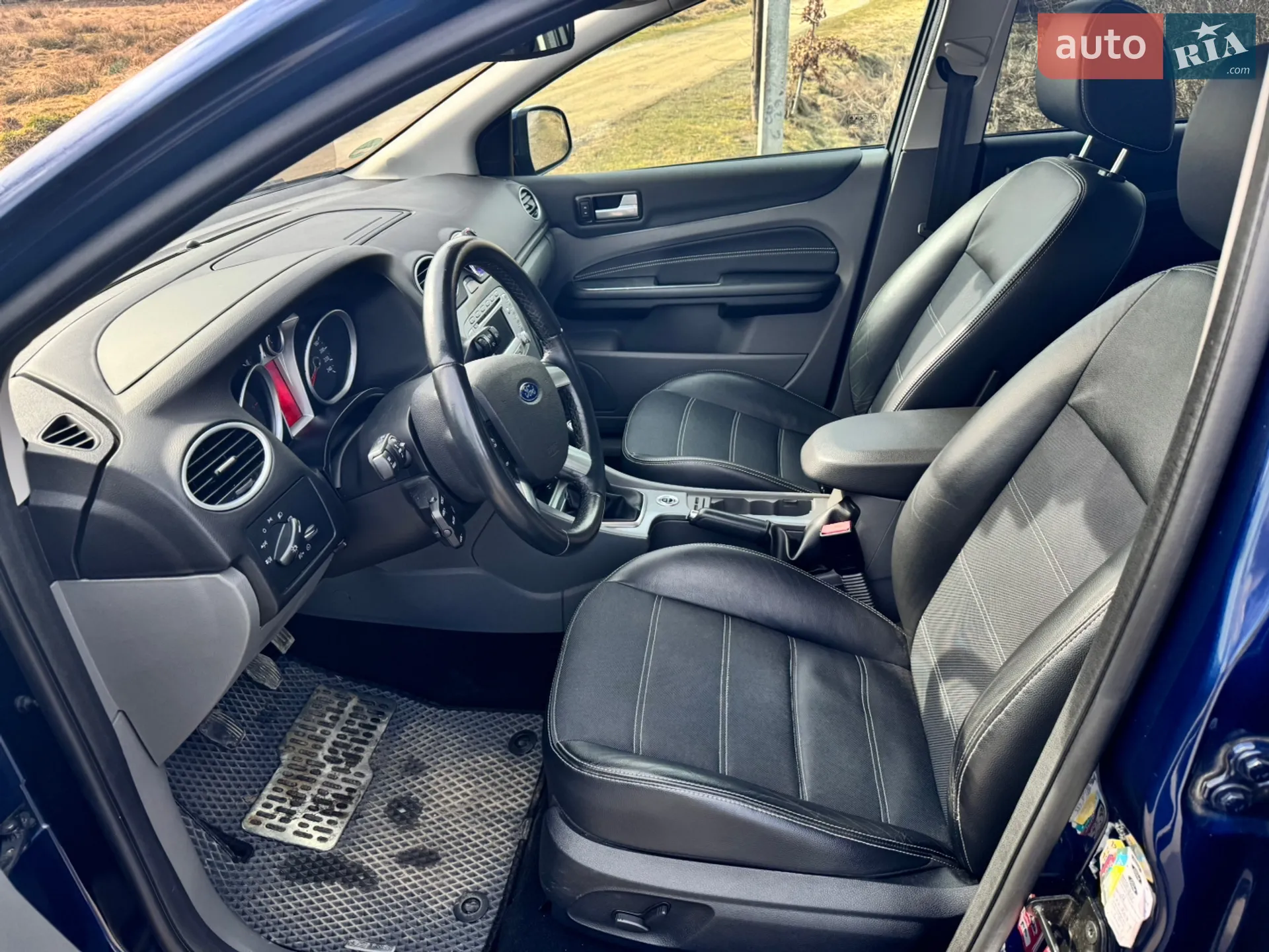 2010 Ford Focus - мініатюра 15