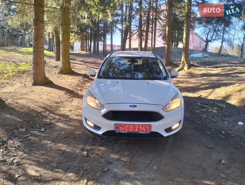 Універсал Ford Focus 2016 в Бурштині