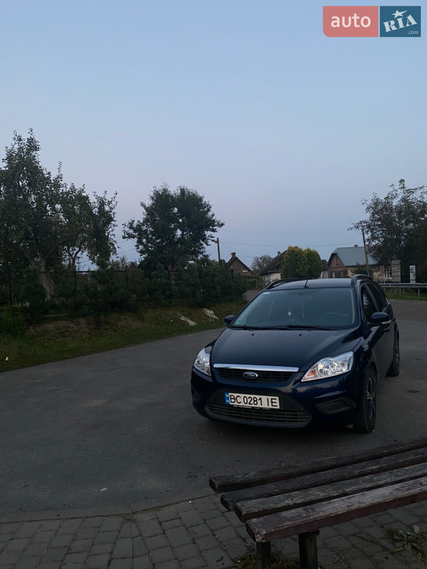 2010 Ford Focus - мініатюра 3