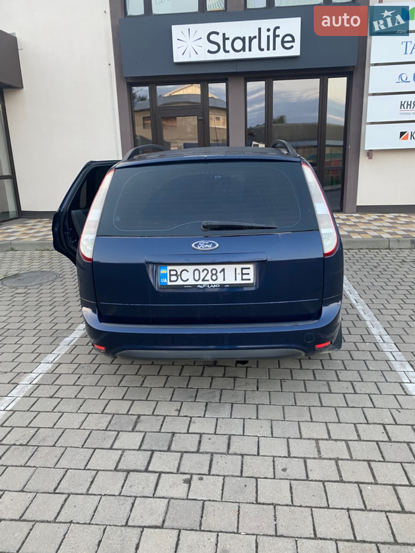2010 Ford Focus - мініатюра 20