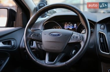 Седан Ford Focus 2016 в Харкові